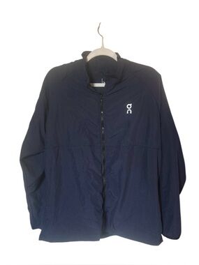 On Cloud Running Men’s Performance jacket